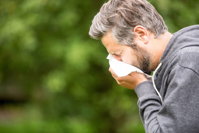 winter-immune-system winter immune system blog image of a man sneezing